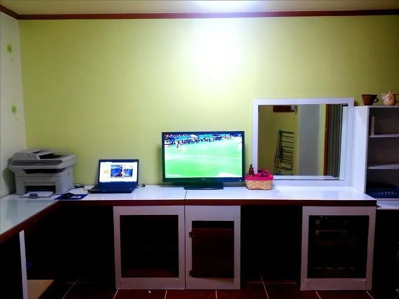 Woori Guesthouse Busan 2*,  South Korea